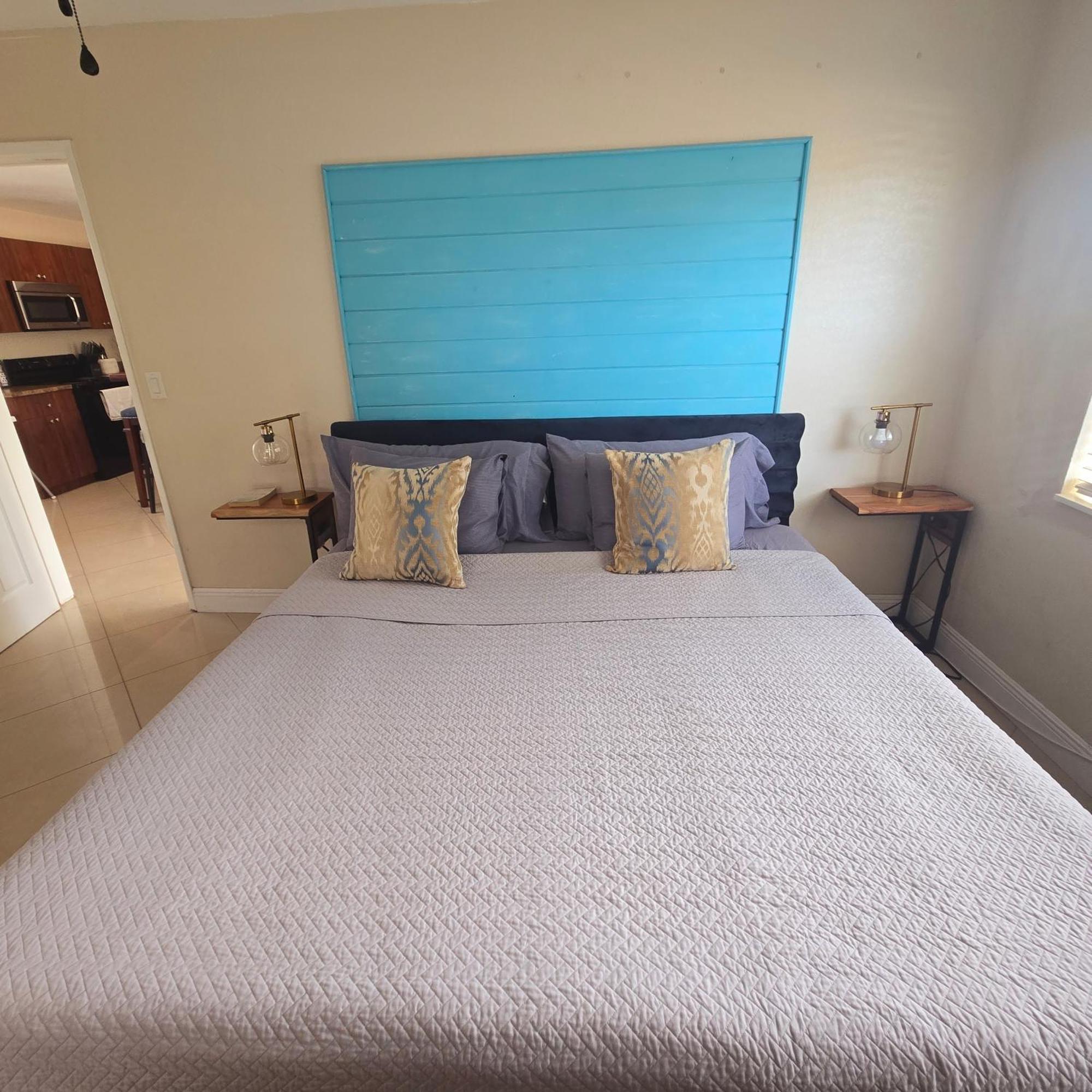Equipped House W Pool & Patios, Near The Beaches, Prime Location- Ideal For Small Families, Coastal Haven Форт-Лодердейл Экстерьер фото