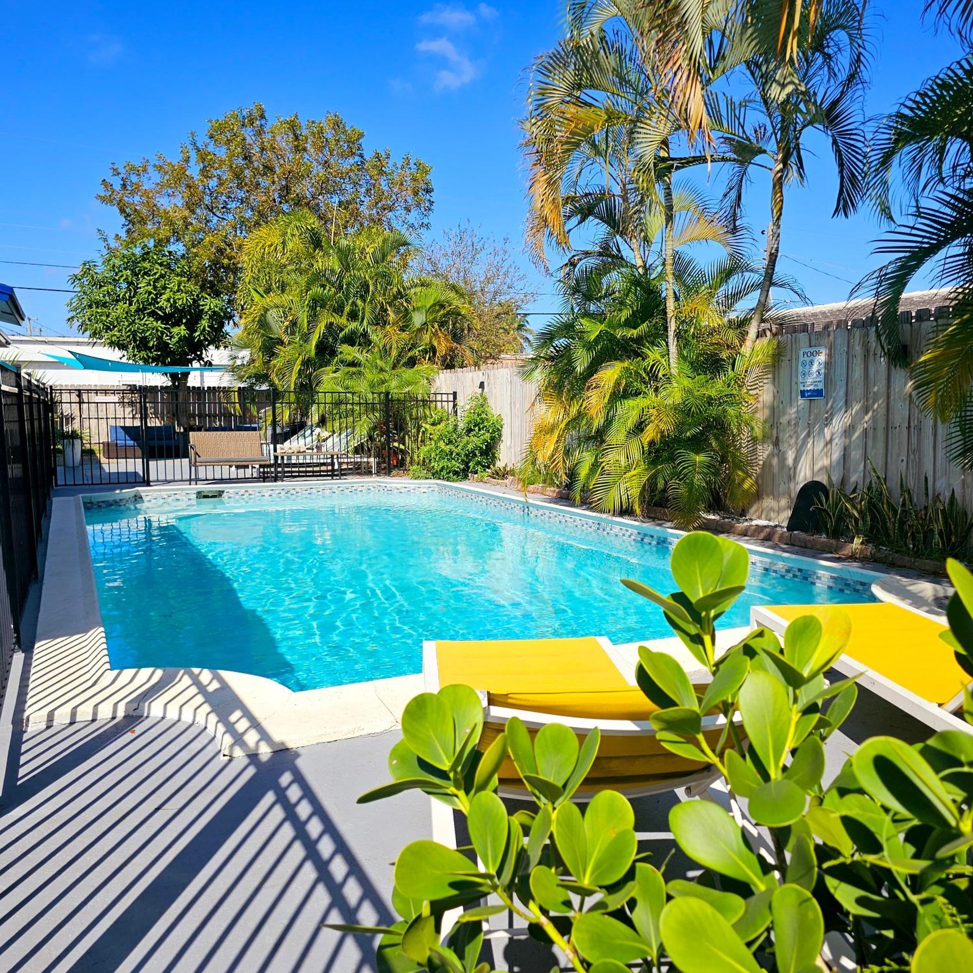 Equipped House W Pool & Patios, Near The Beaches, Prime Location- Ideal For Small Families, Coastal Haven Форт-Лодердейл Экстерьер фото